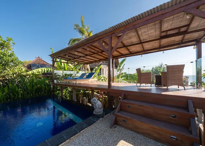 Cahaya - Ocean, Sunset And Volcano Views, An Island Hideout
